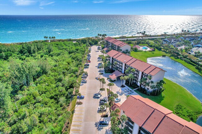 Foto del edificio - 143 Cape Pointe Cir