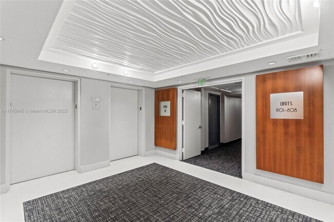 Building Photo - 41 SE 5th St