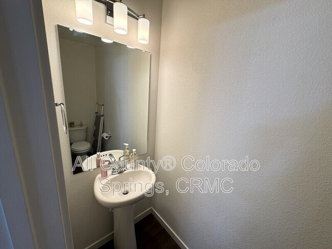 Building Photo - 6463 Crossdrum Point