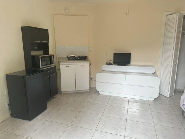 Foto del edificio - 4610 Peters Rd