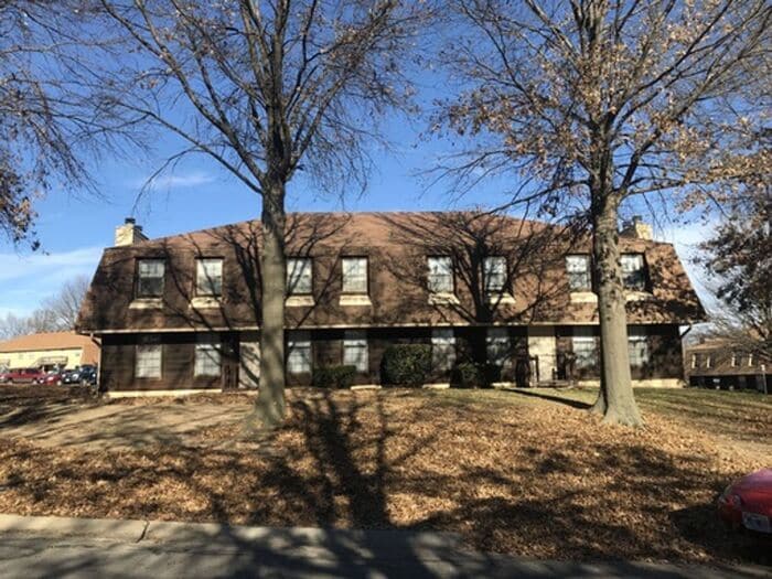 Primary Photo - 151 Vesper St