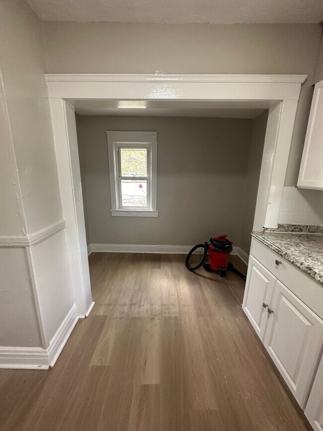 Foto del edificio - Cleveland East Side 3BR Single