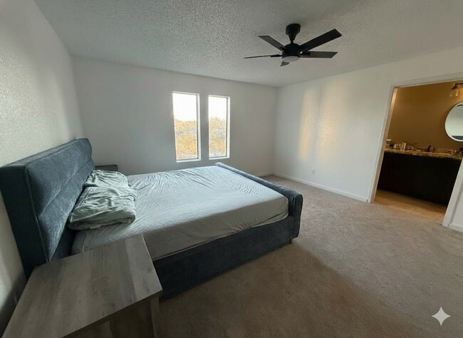 Building Photo - 2807 Macauslan St