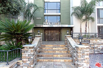 Building Photo - 525 S Ardmore Ave
