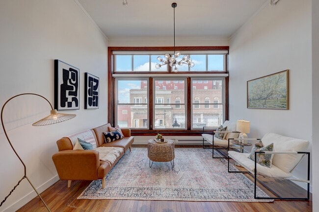 Building Photo - Boxrud Flats