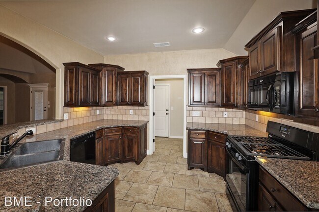 Foto del edificio - 4 br, 2 bath House - 7303 Jacksonhole Dr