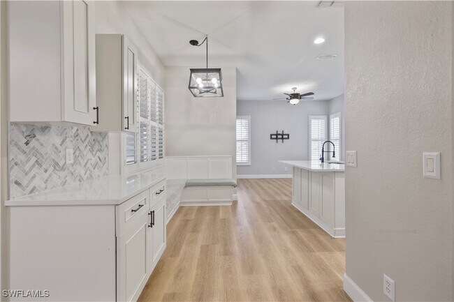 Foto del edificio - 9149 Spring Mountain Way