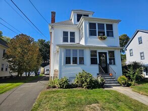 Building Photo - 27 Argyle Ave