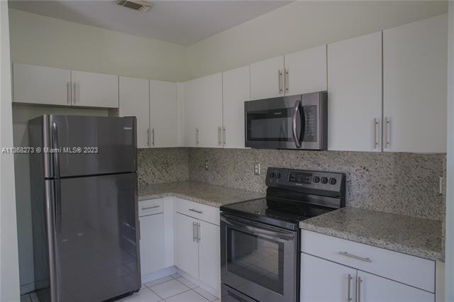 Building Photo - 2299 NW 161st Ave