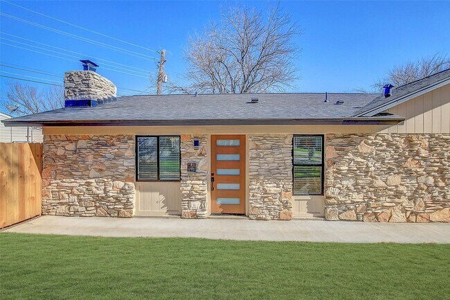 Foto del edificio - 1402 Valleyridge Cir