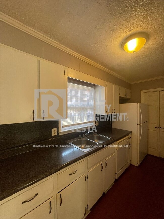 Foto del edificio - 2258 Silver Pines Ct