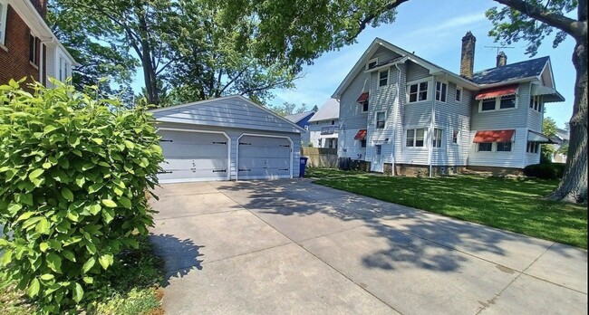 Building Photo - 1296 Nicholson Ave