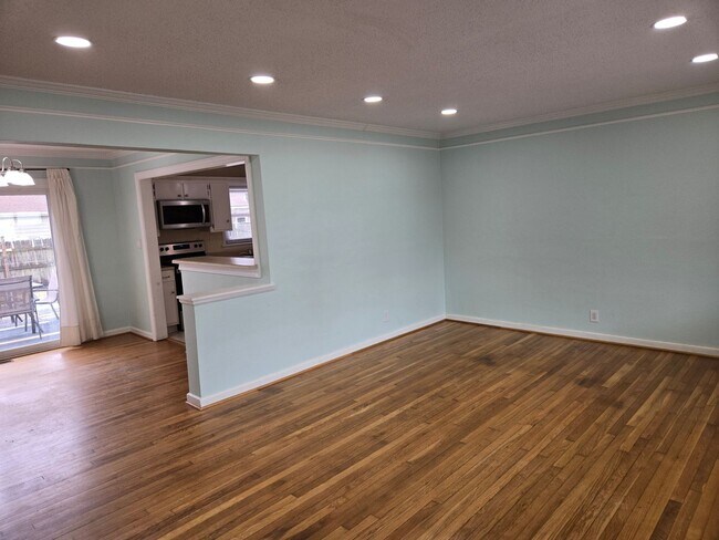 Foto del edificio - Move In Ready!