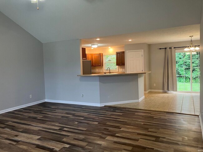 Building Photo - 10655 Tecumseh Dr