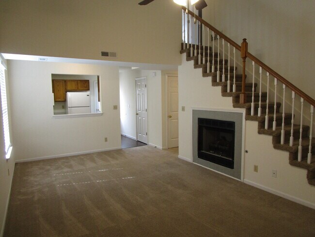 Foto del edificio - 2406 Calder Ct