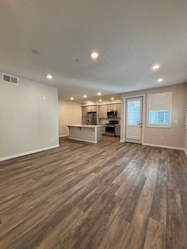 Foto del edificio - Move-In Ready - New Build 2 Bed / 2 Bath Condo in Milpitas