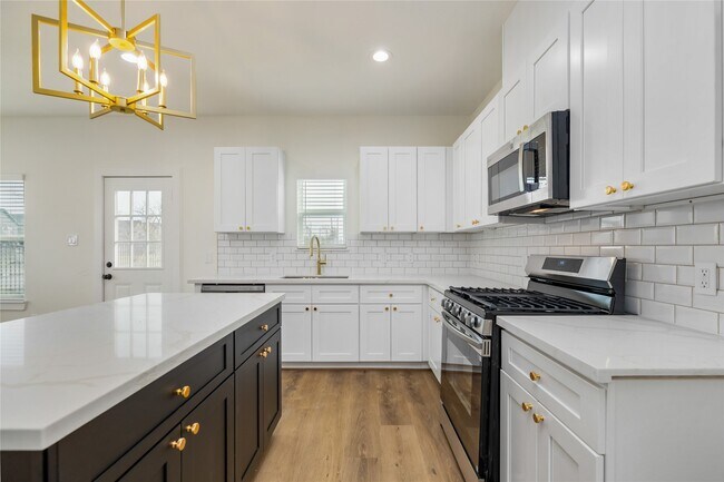 Foto del edificio - 6417 Eastland St