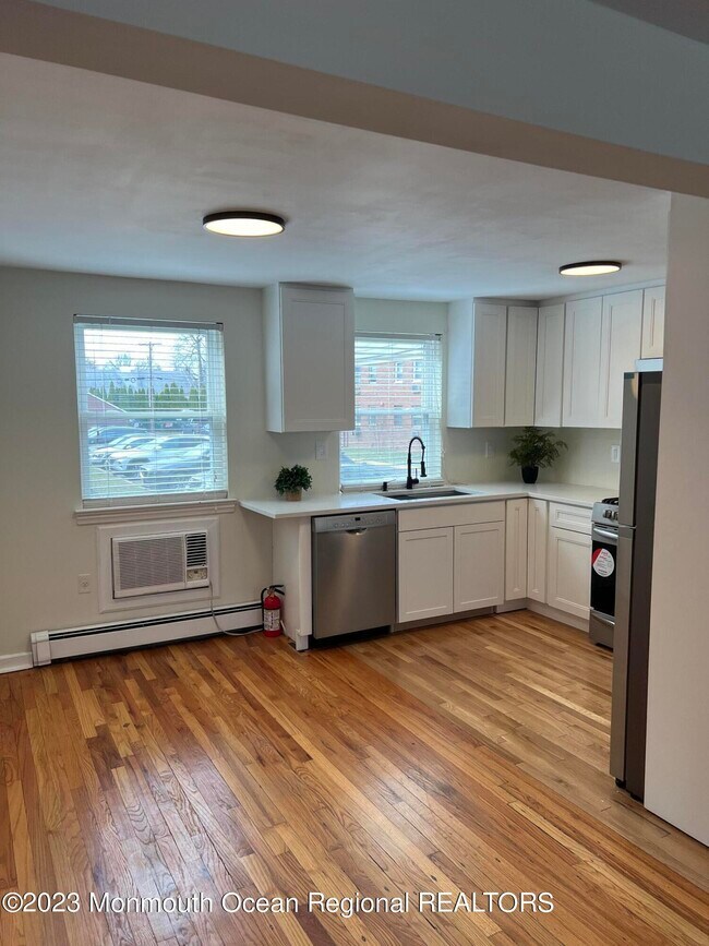 162 Manor Dr, Red Bank, NJ 07701 House Rental in Red Bank, NJ