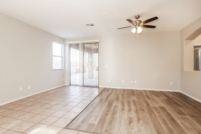 Foto del edificio - 8713 N 58th Ln