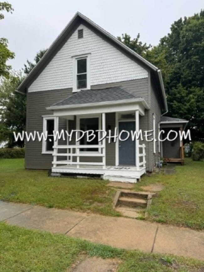 Building Photo - 1334 Huestis Ave