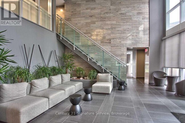 Building Photo - 223 Webb Dr