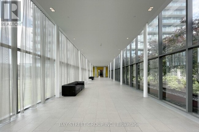 Building Photo - 105-1105 The Queensway