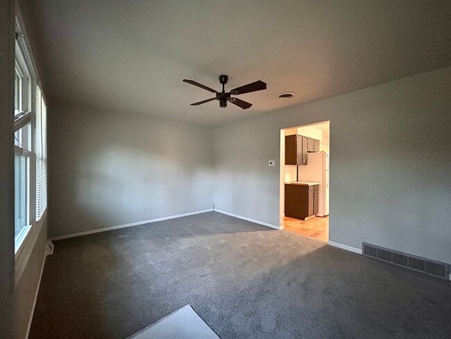 Foto del edificio - Wallace Ave 3189/3191