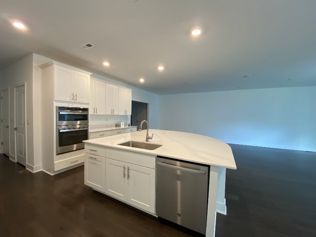 Foto del edificio - 3105 Aviator Ave