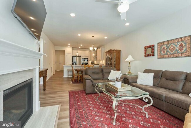 Foto del edificio - 15563 Blue Lotus Ln