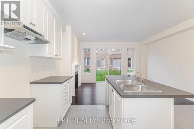 Photo du bâtiment - 10 Gosset Rd