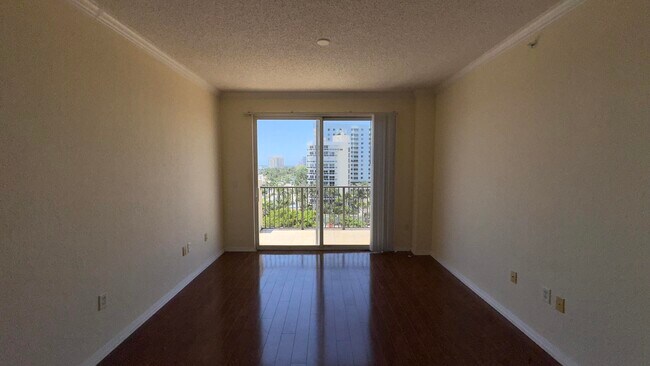 Building Photo - 1801 N Flagler Dr