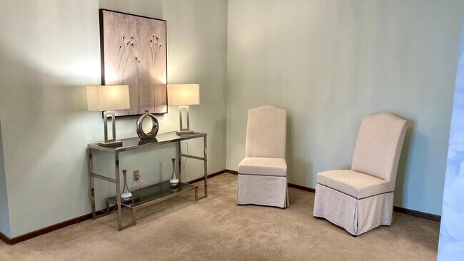 Building Photo - 350 Ford Rd