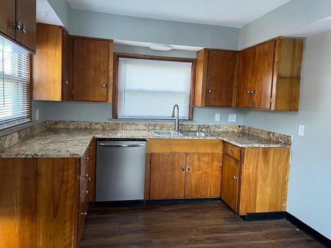 Foto del edificio - 929 N Nelson Rd