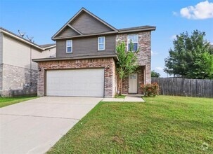 Building Photo - 9941 Ironhorse Dr