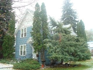 Building Photo - 104 12th St