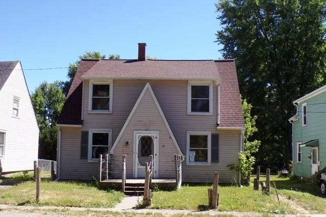 Foto principal - 4 bedroom in Lockport New York 14094
