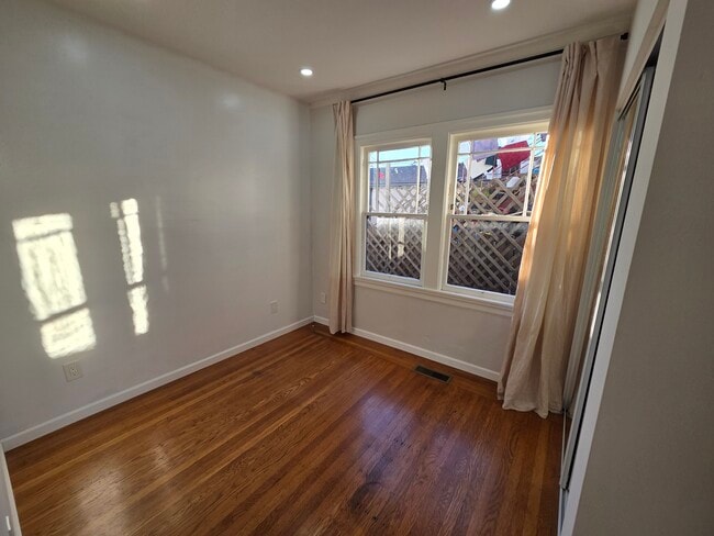 Foto del edificio - 3916 Quigley St