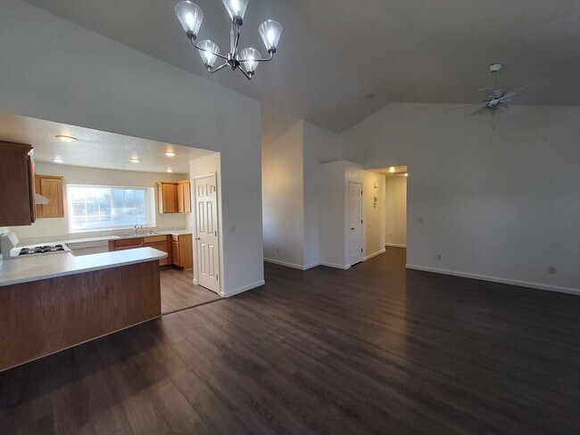 Foto del edificio - 246 E Gardengate Way