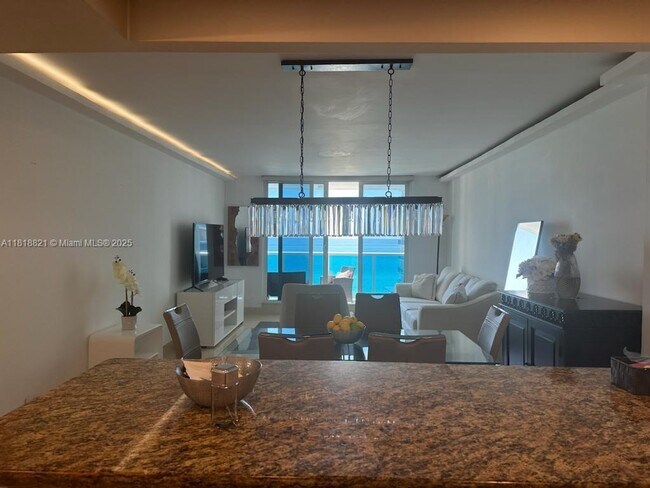 Building Photo - 2301 Collins Ave