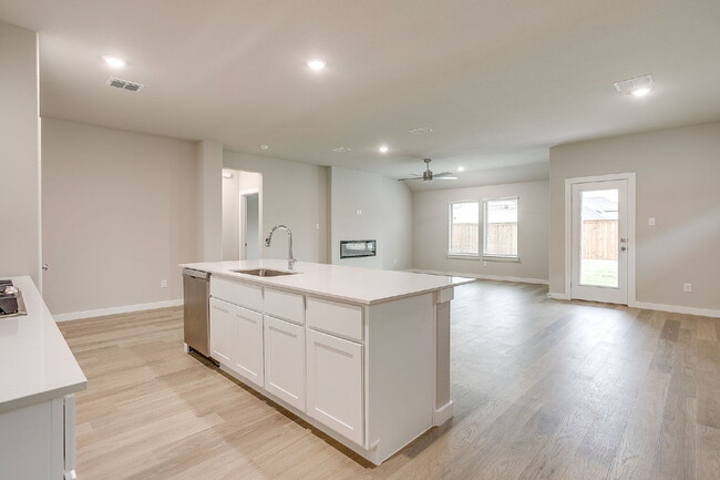 Building Photo - Brand New Build Near Alliance Airport!