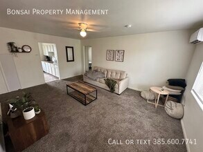 Building Photo - 997 Chapel Dr