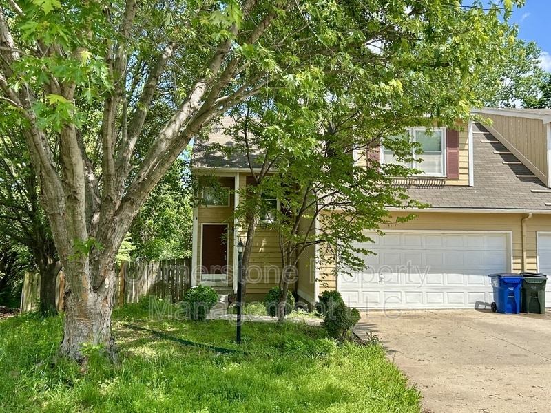 Primary Photo - 2324 Ranch St