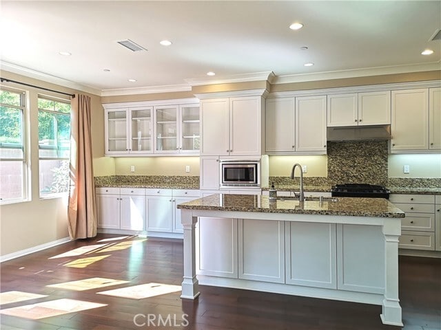 Building Photo - 106 Pendant