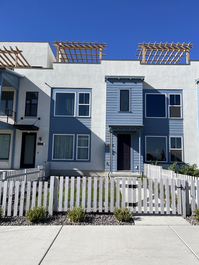 Building Photo - 10744 S Porcini Dr