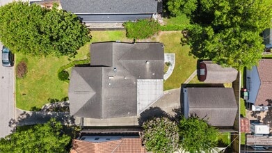Building Photo - 1705 Althea Dr