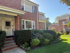 Building Photo - 37 Carpenter Ave