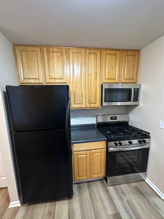 Foto del edificio - 1301 Haverhill Cir