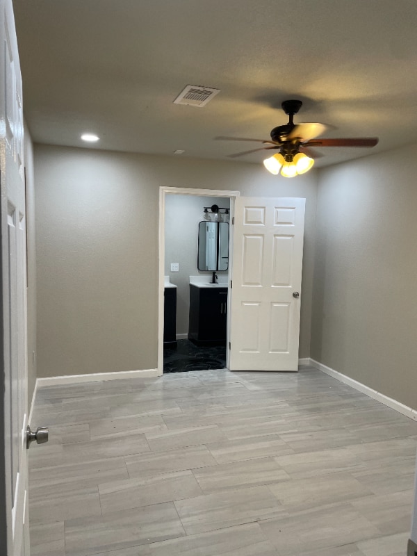 Building Photo - 3313 Pine St