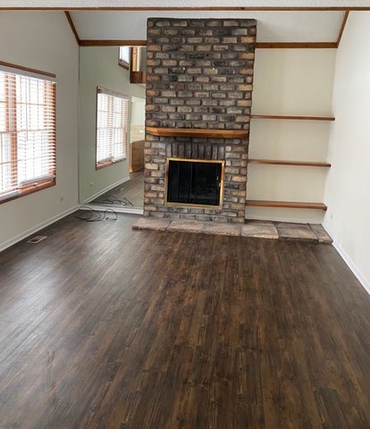 Building Photo - 922 Clark Dr