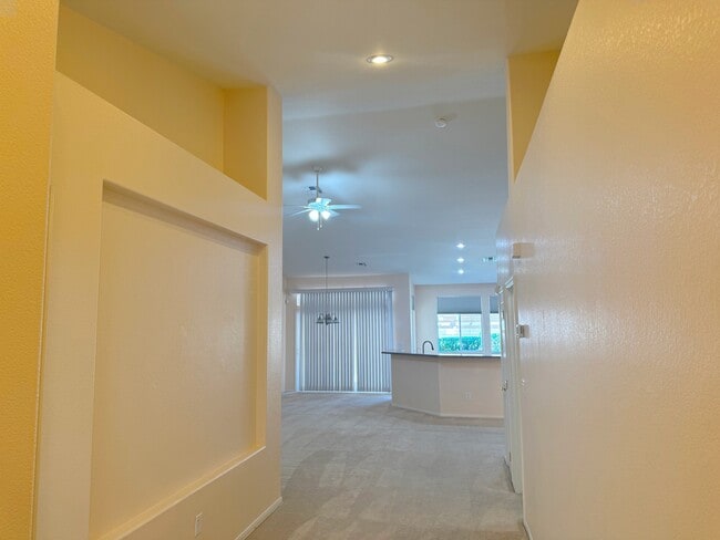 Building Photo - 9256 Blue Flax Pl